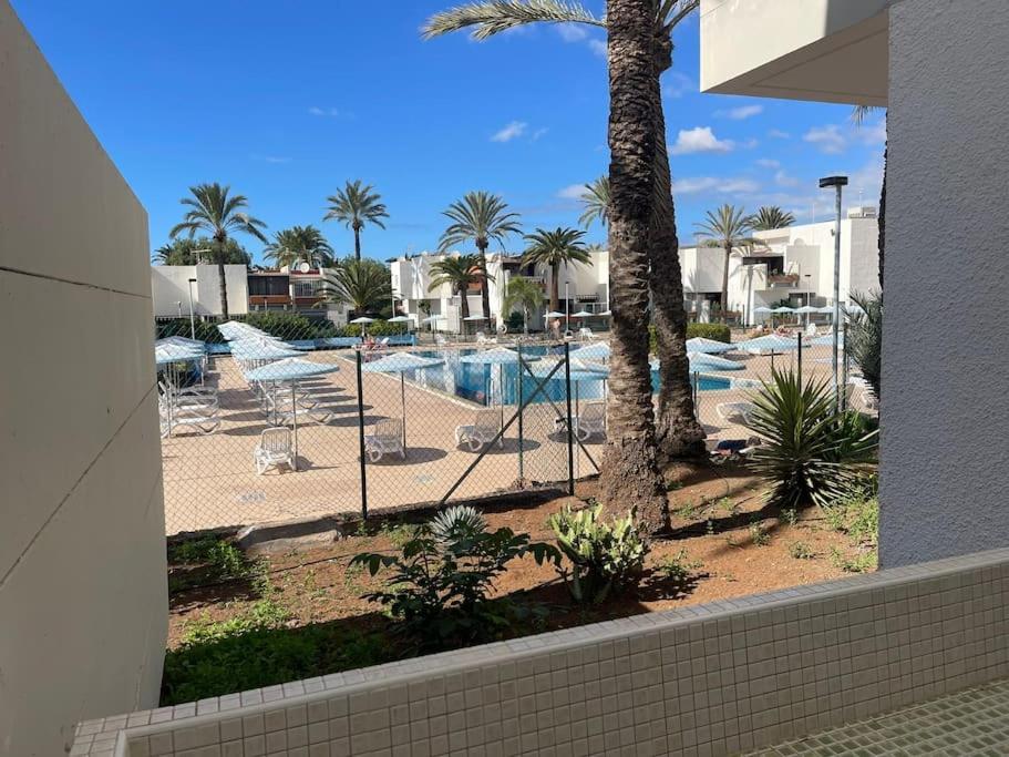 Pool View Apartment Primavera Arona  Bagian luar foto