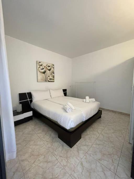 Pool View Apartment Primavera Arona  Bagian luar foto