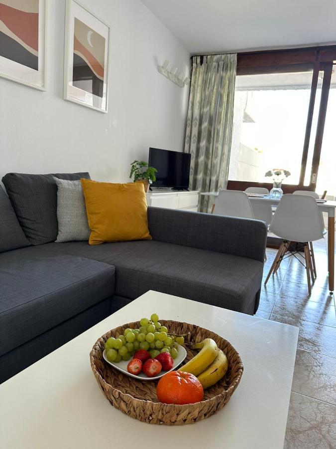Pool View Apartment Primavera Arona  Bagian luar foto