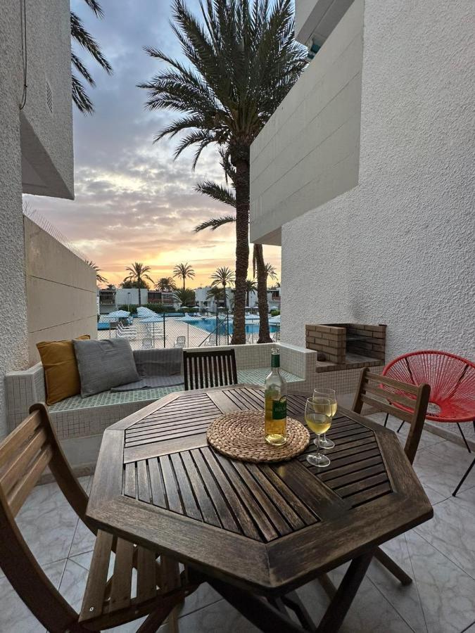 Pool View Apartment Primavera Arona  Bagian luar foto